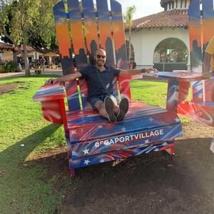 Meet your Posher, Christopher